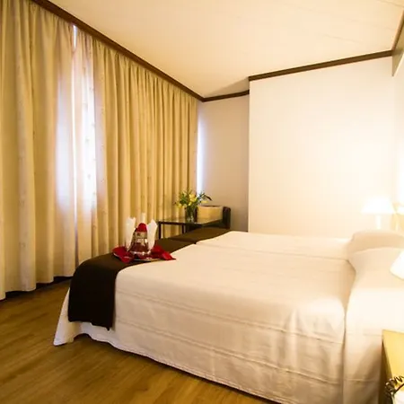 Windsor 4* פונשל