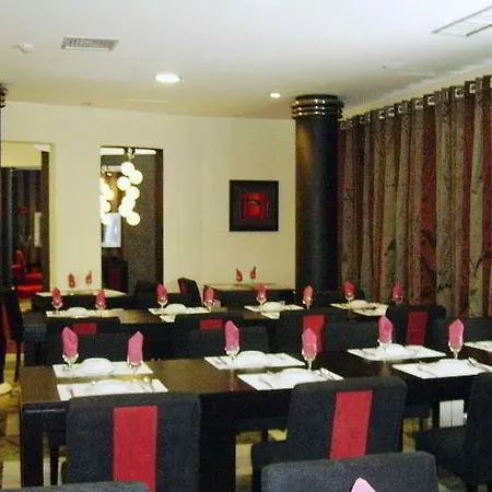 Windsor מלון 4*